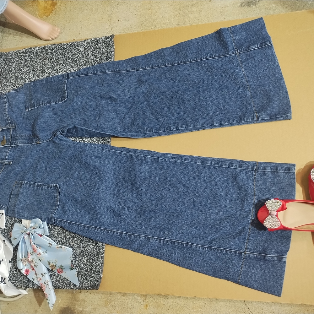 Size 11/12..Women's Blue Wide-Leg Jeans